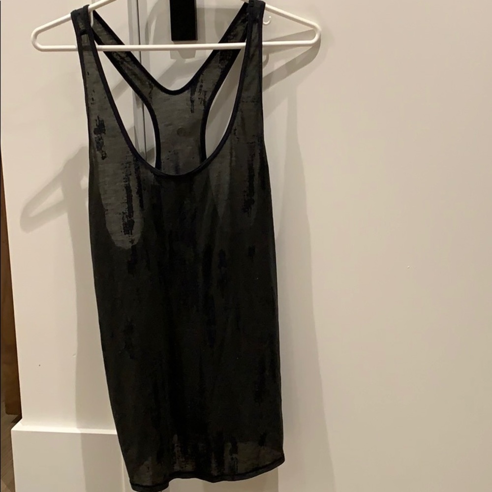 Lululemon Small, black tank